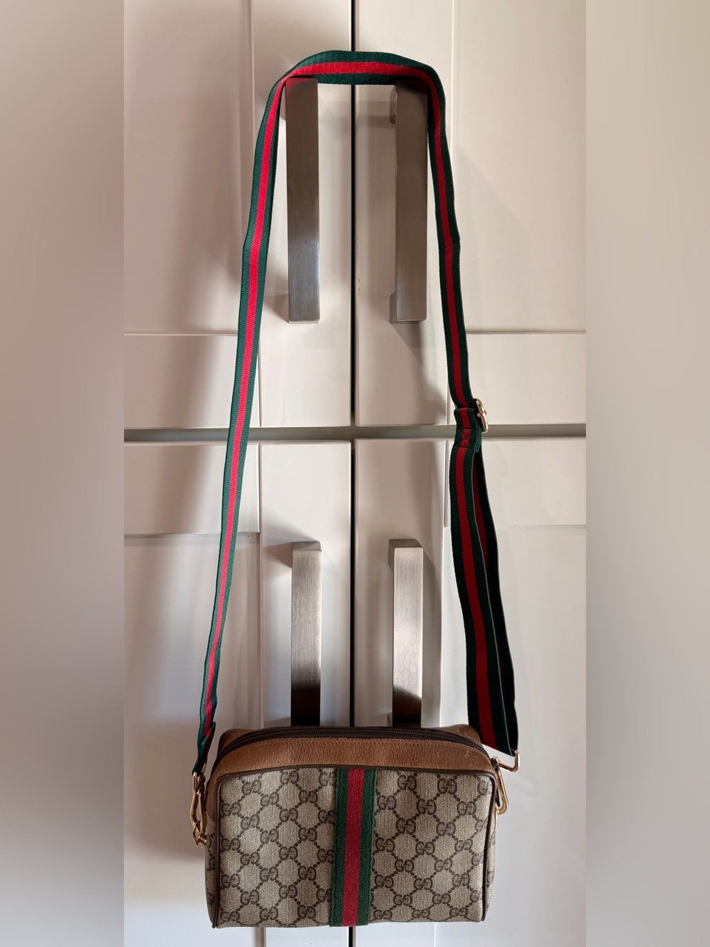 🔥🔥 VINTAGE GUCCI LEATHER GG SHERRY LINECROSSBODY/ POUCH/ CLUTCH 🔥🔥 - Picture 6 of 14